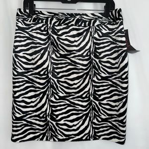 Women’s NWT Susan Lucci Velvety Zebra Print Skirt Size 12